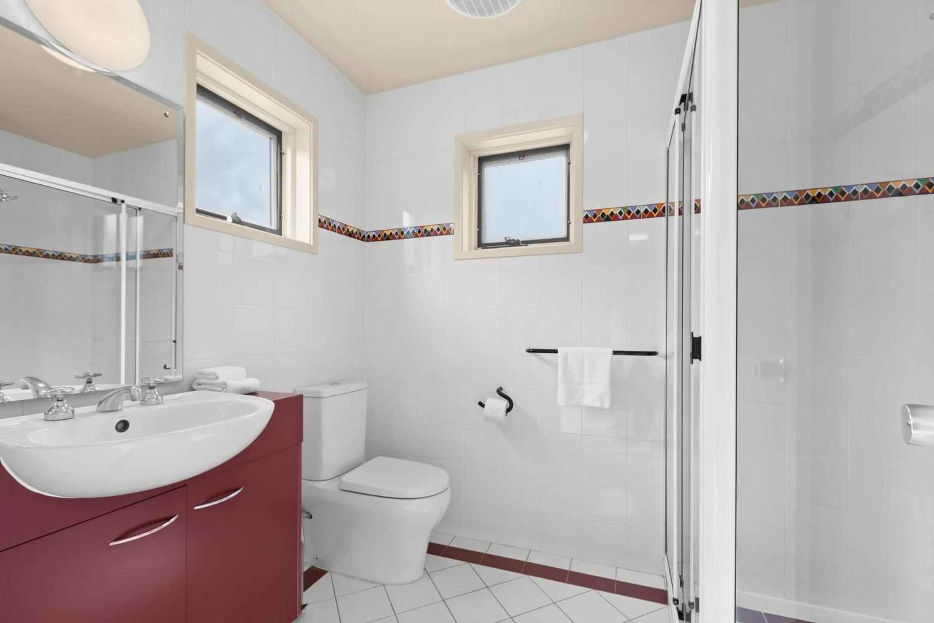 Village Green 2 Bedroom Loft Townhouse With Views Fireplace And Garage Parking Thredbo Luaran gambar