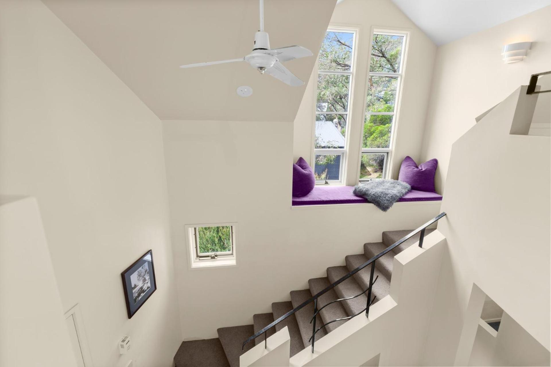 Village Green 2 Bedroom Loft Townhouse With Views Fireplace And Garage Parking Thredbo Luaran gambar
